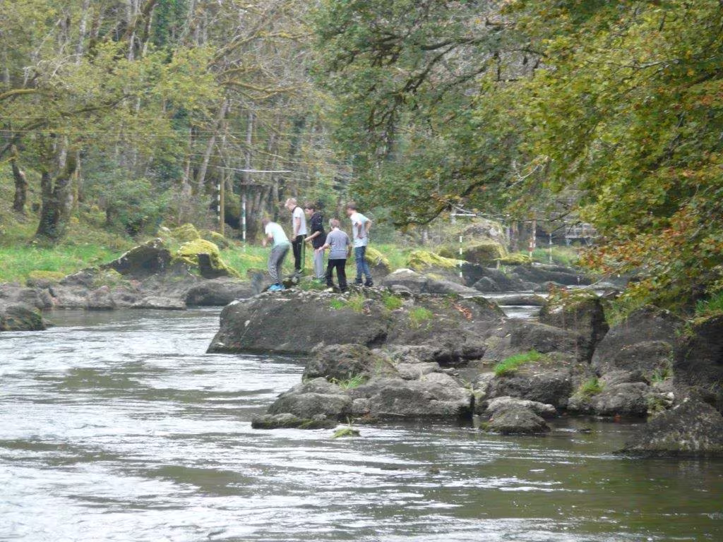 Fahrt der 7. und 8. Klasse an den Doubs