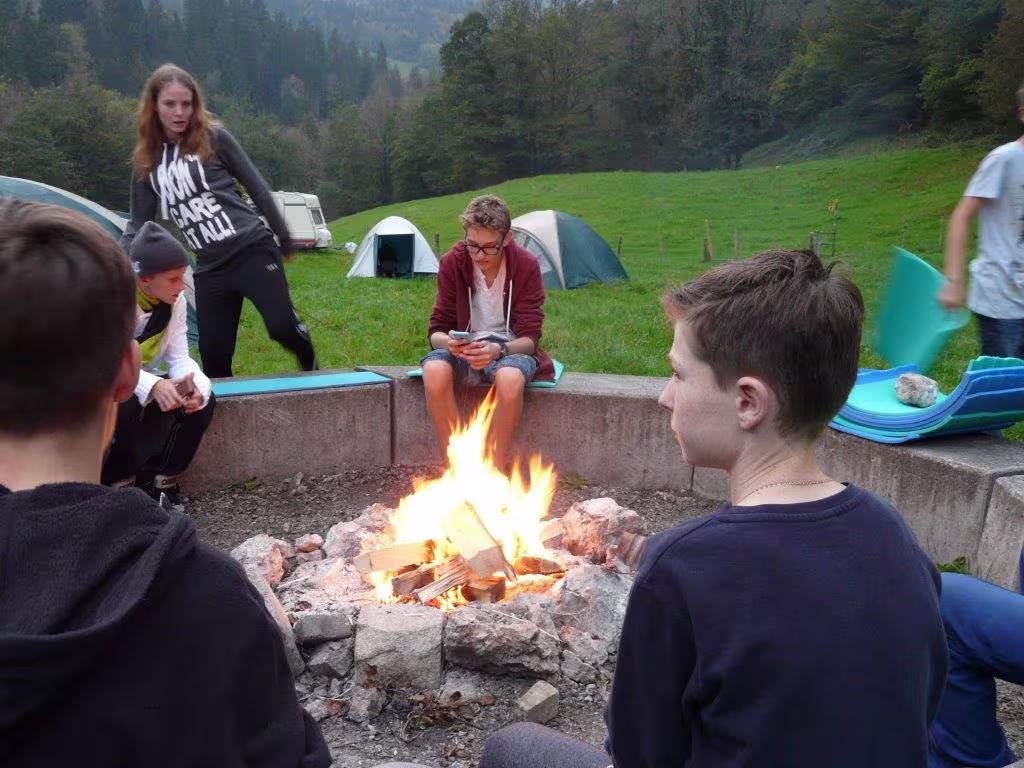 Fahrt der 7. und 8. Klasse an den Doubs