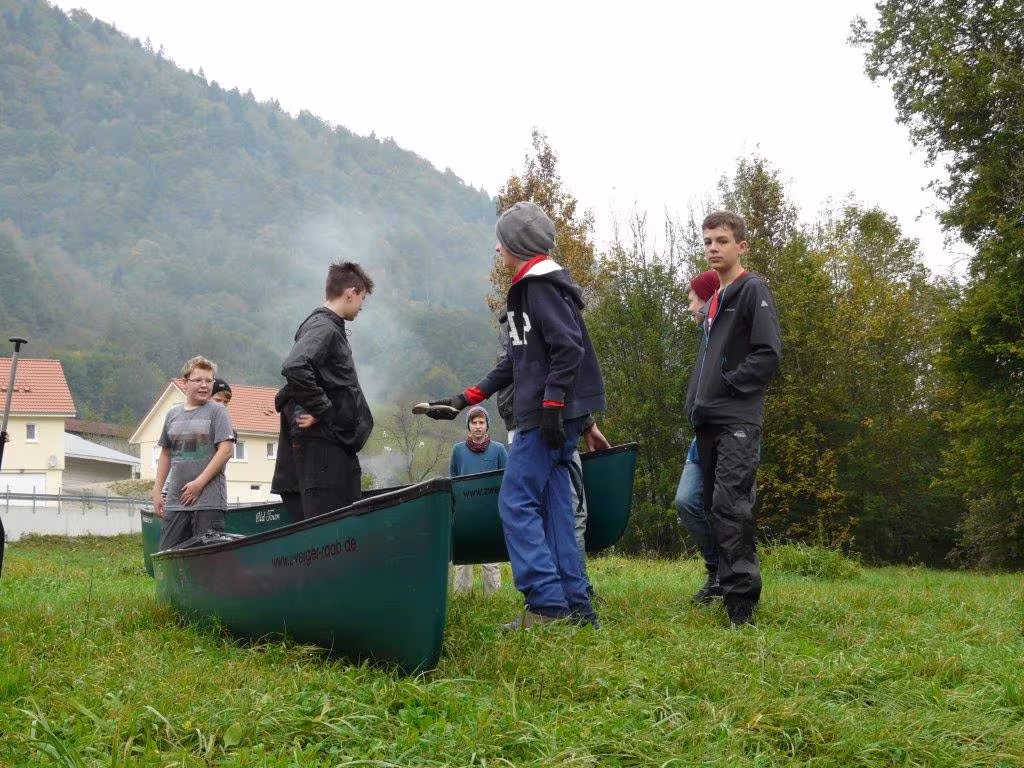 Fahrt der 7. und 8. Klasse an den Doubs