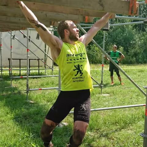 Hindernislauf: Sebastian Menck beim Strong Viking Race