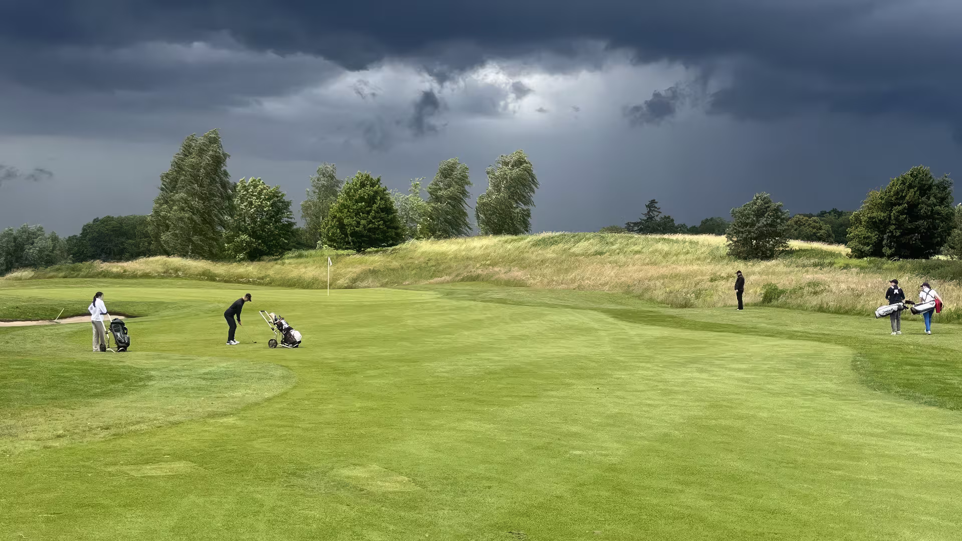 Kurpfalz Internat spielt gegen Schloss Torgelow GOLF
