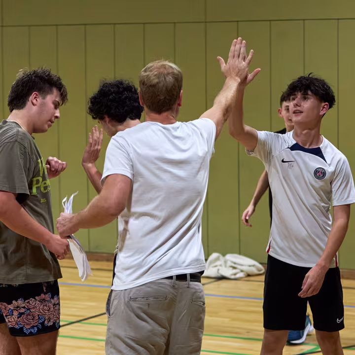 Teamspiele: Abklatschen